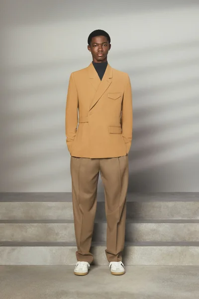 Look 19